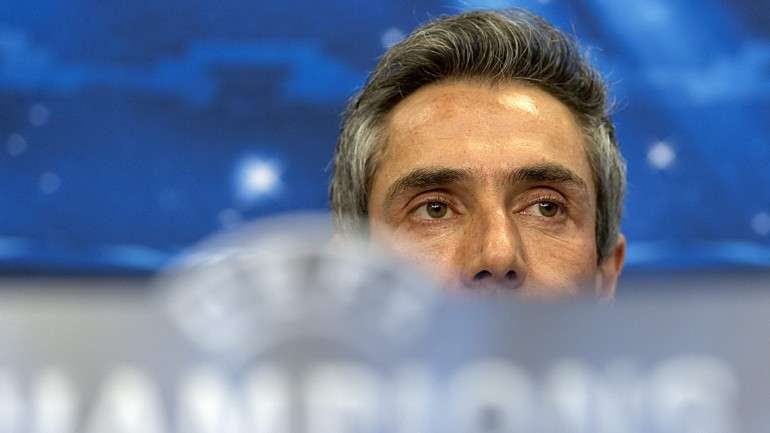 "O FC Porto é uma das três equipas que ainda não perdeu na Liga dos Campeões", recordou Paulo Sousa