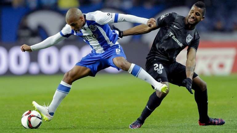 Brahimi marcou o décimo golo da época