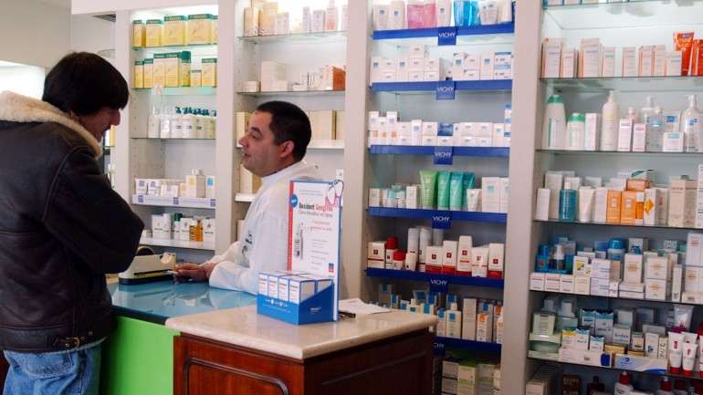 Preços têm caído ao sabor de cortes administrativos, reduções voluntárias e revisões anuais por comparação internacional