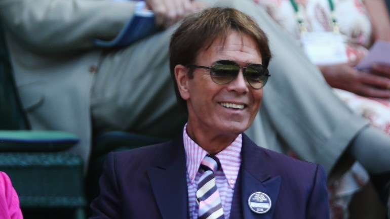 Cliff Richard está a ser investigado por o alegado abuso de um menor na década de 1980