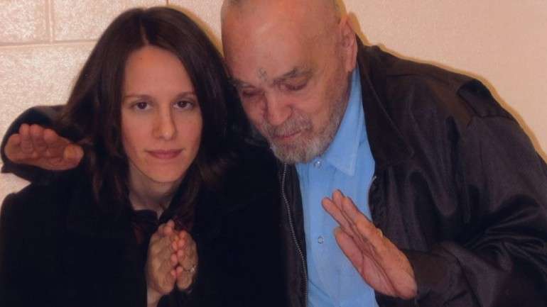 A licença para casar com Elaine Burton terminou na passada quinta-feira