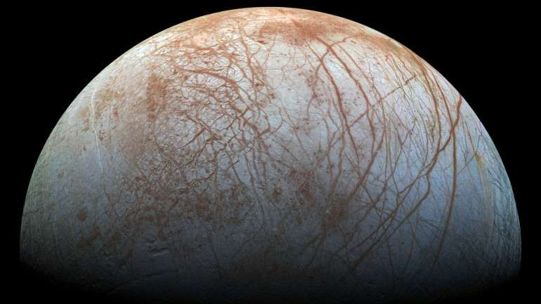 Europa é uma das quatro luas de Galileu