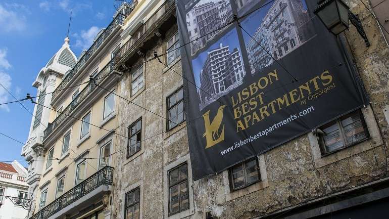 Ministra da Administração Interna disse esta quarta-feira no Parlamento que pediu inquérito à atuação do diretor do SEF