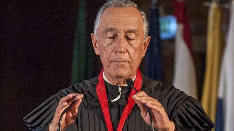 Os próximos tempos vão exigir muito "bom senso" aos "responsáveis políticos e institucionais", disse Marcelo