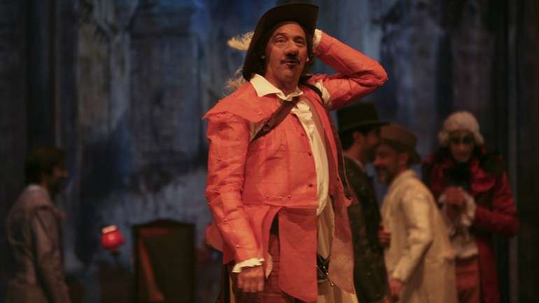 Diogo Infante faz de Cyrano de Bergerac até domingo no Teatro Dona Maria II