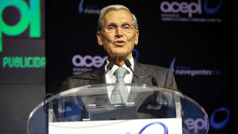 Belmiro de Azevedo abandona presidência da Sonae