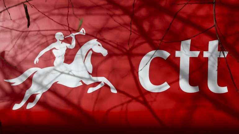 Os CTT adiantam que os rendimentos de correio inverteram a tendência passada e subiram 0,8%.