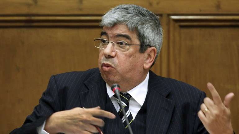 Direção do PS alterou proposta do tempo de Seguro