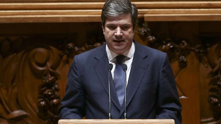 Paulo Núncio tutela a autoridade tributária