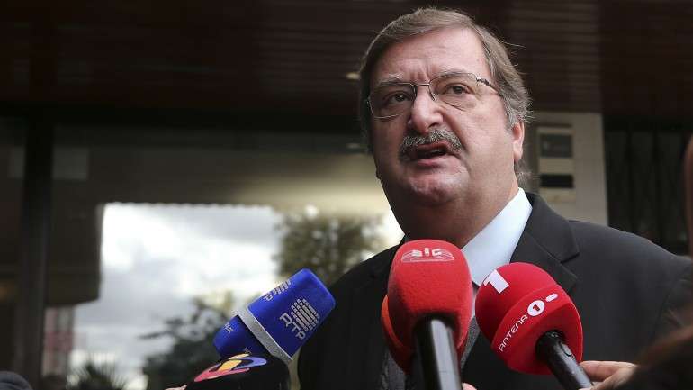 O Sindicato do Pessoal de Voo "preferiu impor um ultimato" em vez de dialogar com o Governo, diz Santos Silva
