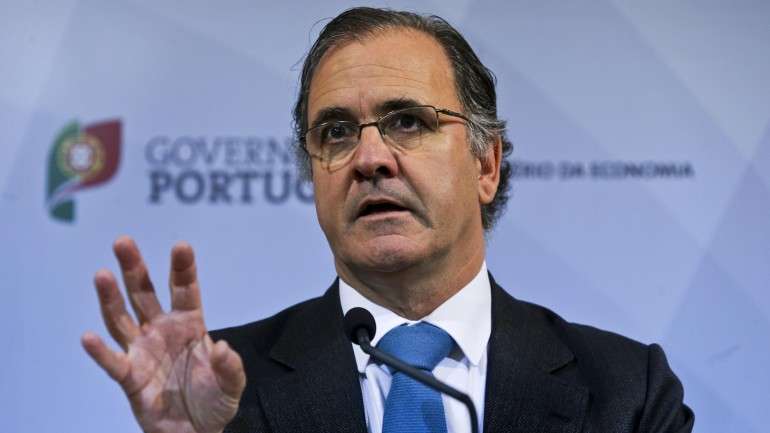 Ministro da Economia, Pires de Lima, considera que o mais importante é ajudar as empresas a serem competitivas