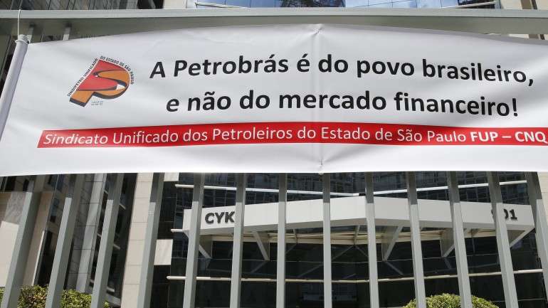 Os políticos que poderão ser investigados pertencem a diversos partidos, incluindo o Partido dos Trabalhadores