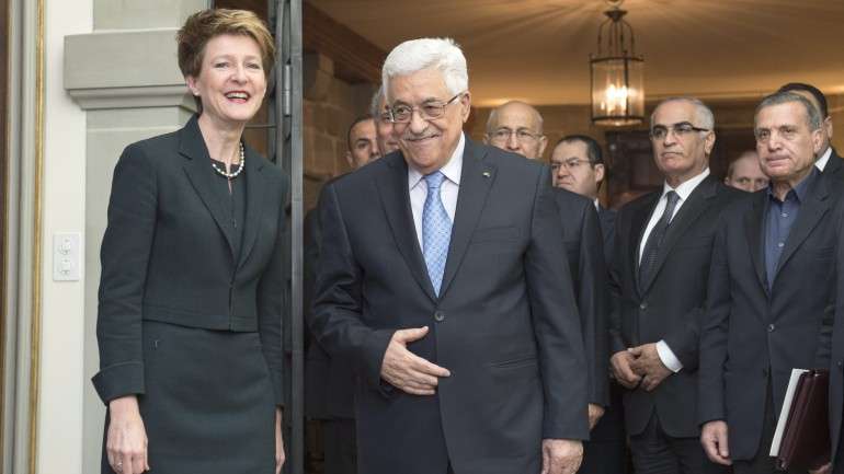 Os palestinianos pretendem entregar, a partir de 1 de abril, a 1ª queixa de "crimes de guerra" contra os dirigentes israelitas