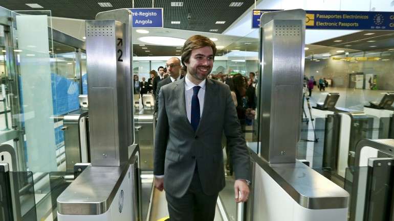 Segundo João Almeida, Portugal acolheu 15 refugiados em 2014