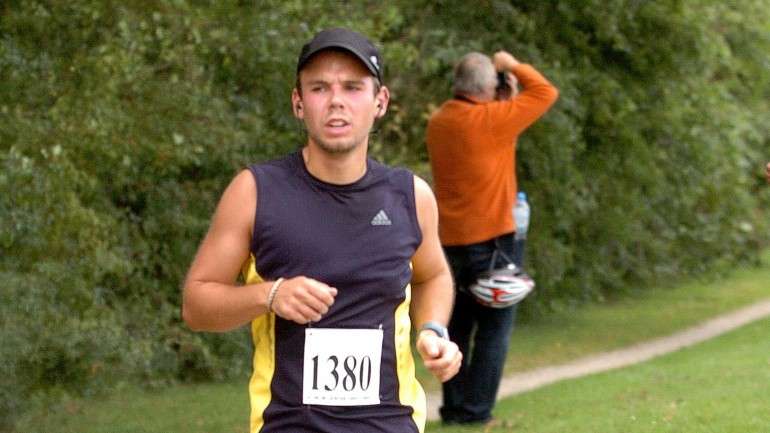 Andreas Lubitz vivia em Düsseldorf com a sua namorada que alegadamente estaria grávida