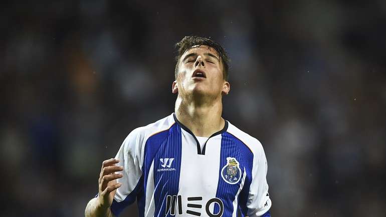 Cristian Tello já vai com seis golos marcados esta época e está a dois de igualar os oito que marcou em 2012/2013, ainda com o Barcelona