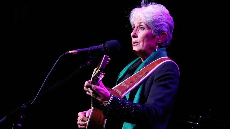 Joan Baez num concerto recente em Nova Iorque