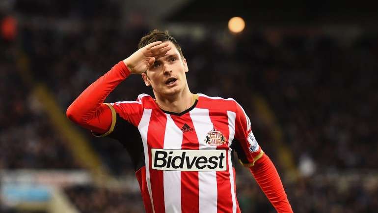 Adam Johnson, 27 anos, joga atualmente no Sunderland