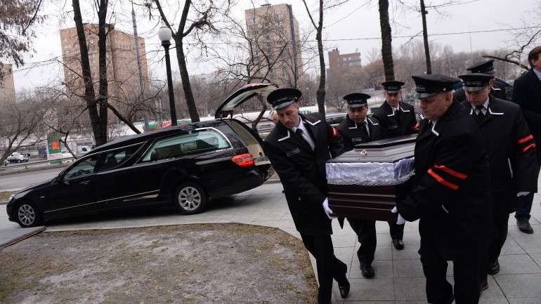 Nemstov foi enterrado no cemitério de Troyekurovskoy, em Moscovo