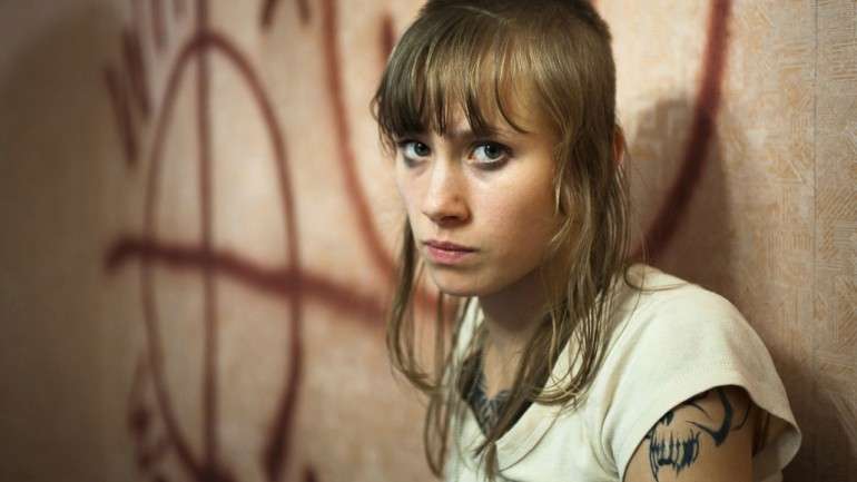 Marisa, a jovem neonazi protagonista do filme "Kriegerin" ("Guerreira")