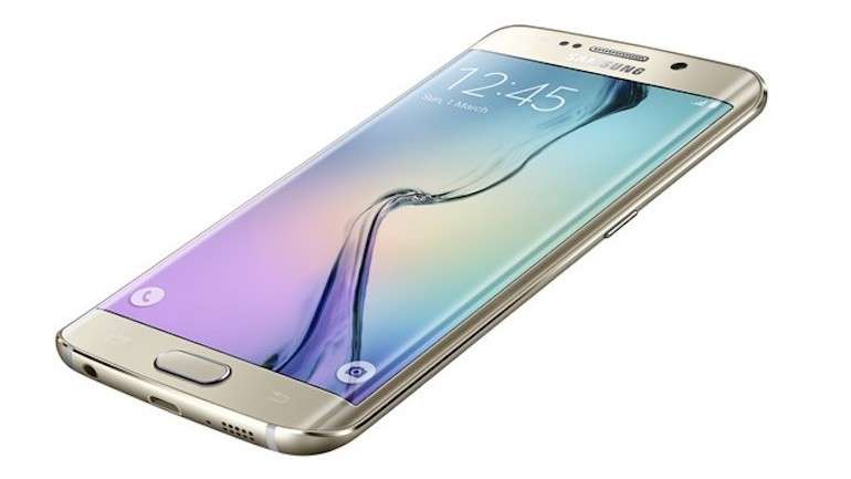 Samsung Galaxy S6 Edge, com ecrã curvo