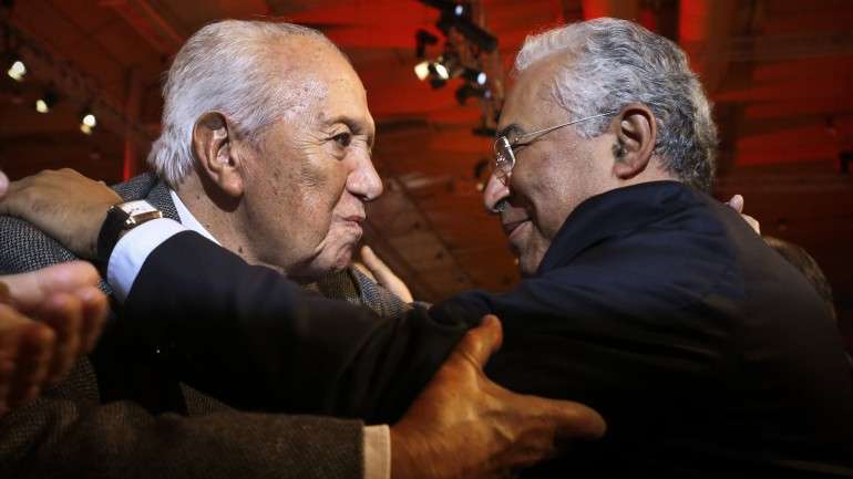 "Toda a gente – mesmo as pessoas com dinheiro – continua a detestar este governo".