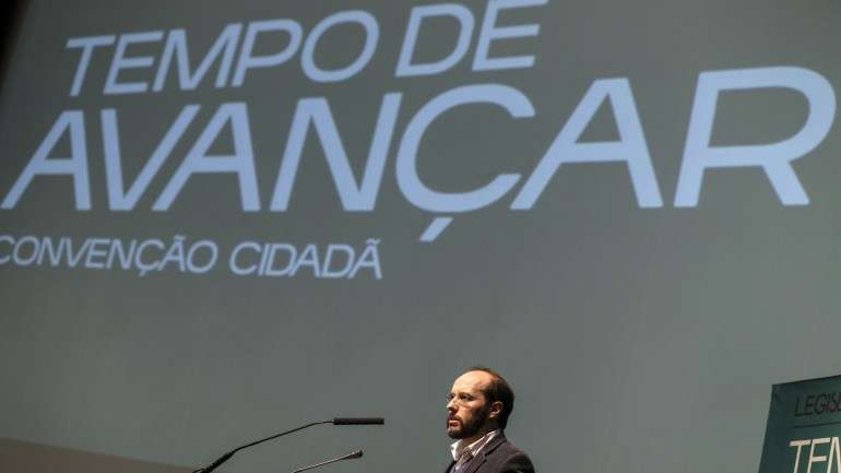 A decisão de criar uma "Agenda Inadiável" foi definida no último domingo e a estratégia deverá começar já a ser implementada