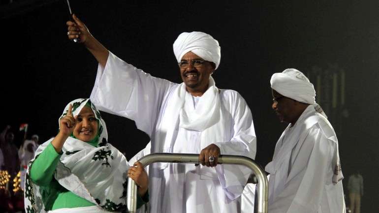 Estas foram as segundas eleições multipartidárias desde a chegada ao poder de Bashir, em 1989, após um golpe de Estado