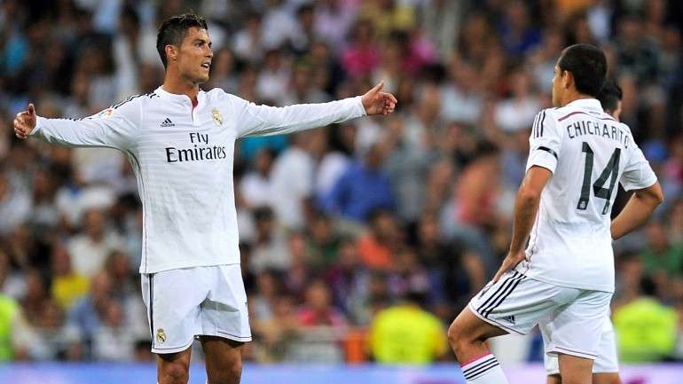 Um lance de Cristiano Ronaldo aos 88 minutos, em que o jogador madeirense serviu `Chicharito´ Hernandez, permitiu ao mexicano fazer o golo da vitória