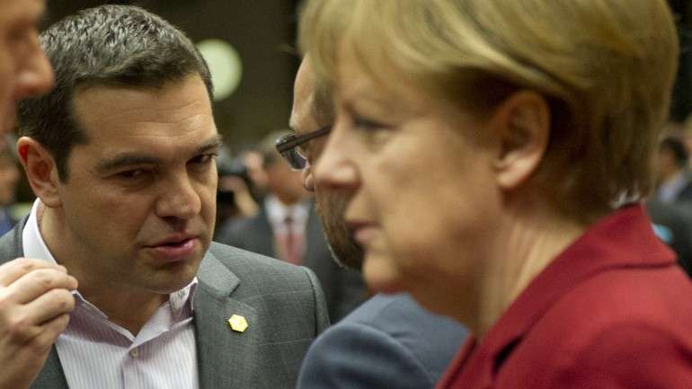 Alexis Tsipras, primeiro-ministro grego, e Angela Merkel, chanceler alemã