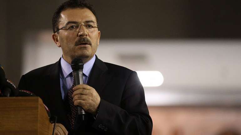 O procurador Mehemet Selim Kiraz, responsável pelo caso Berkin Elvan, foi feito refém durante seis dias por um grupo extremista que ameaçava matar o procurador caso cinco exigências não fossem cumpridas