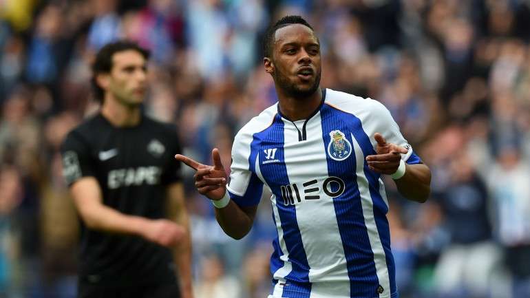 Hernâni marcou pelo segundo jogo consecutivo no campeonato e já vai com seis esta época (quatro feitos enquanto ainda estava no Vitória de Guimarães)