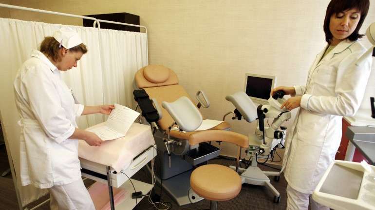 Em Portugal há um estudo que concluíu que uma em cada quatro mulheres falha a consulta anual de ginecologia