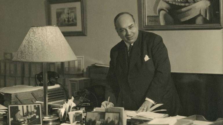 António no seu gabinete do Palácio Foz