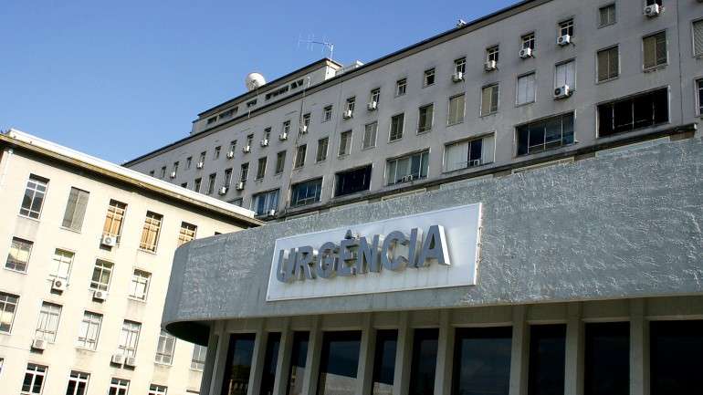 Urgências nos hospitais públicos caíram no conjunto dos três anos. Nos privados continuaram a subir, embora a um ritmo menor