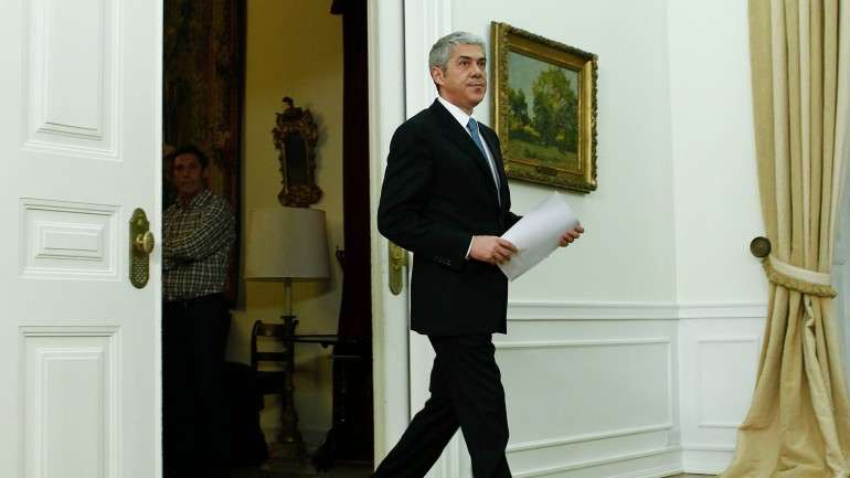 A defesa de Sócrates diz que carta rogatória vinda da Suíça só prova não haver ligações ao ex-primeiro-ministro