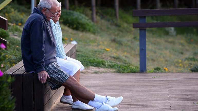 Em dez anos, a esperança de vida aos 65 anos aumentou 1,63 anos para os homens e 1,61 para as mulheres