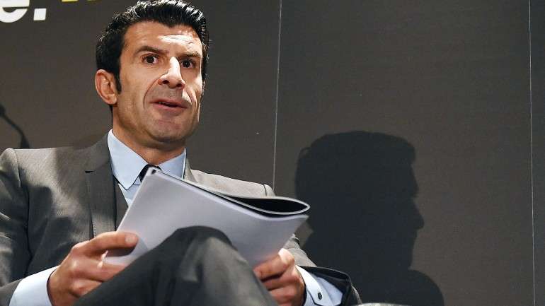 Luís Figo anunciou a sua candidatura à presidência da FIFA no dia 28 de janeiro, mas desistiu no passado dia 21 de maio