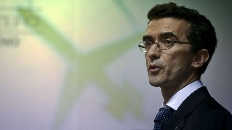 "Administração produz resultados negativos constantemente e não acontece nada", afirmou Hélder Santinhos