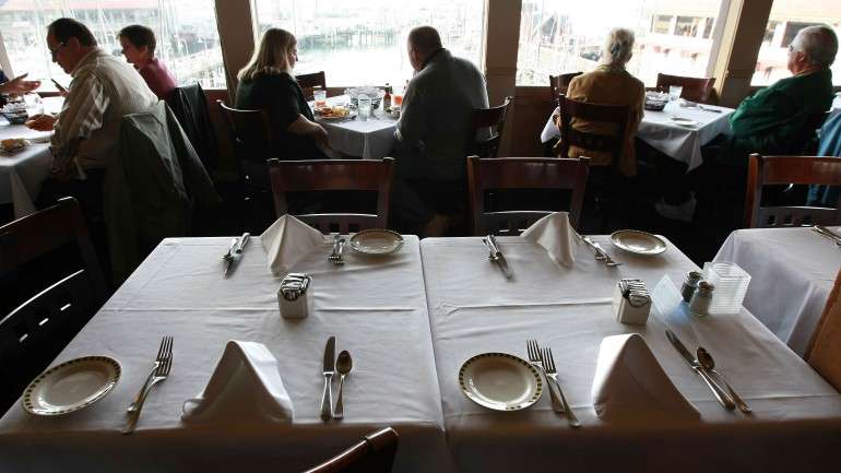 O restaurante deveria servir pratos cozinhados com carne humana