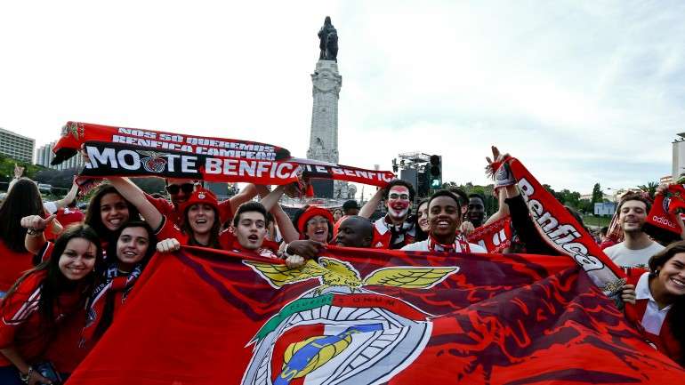 A festa do último domingo poderá repetir-se após o jogo com o Maritimo. O Benfica garante que o plantel não irá à rotunda do Marquês de Pombal.