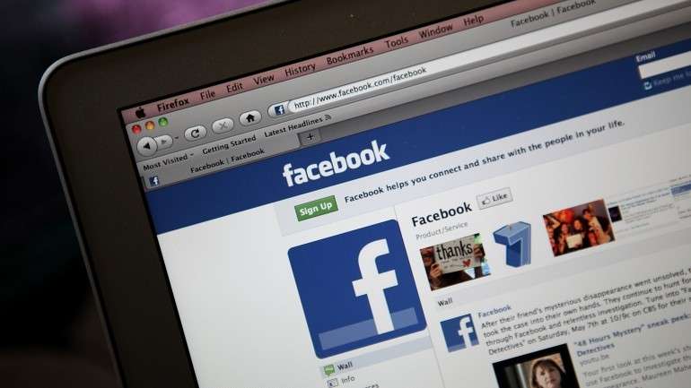 O vídeo foi divulgado no Facebook a 23 de maio de 2011