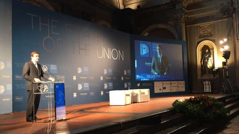 Passos defende que o Presidente do Eurogrupo se torne permanente, criando uma nova personagem na estrutura de poder da UE