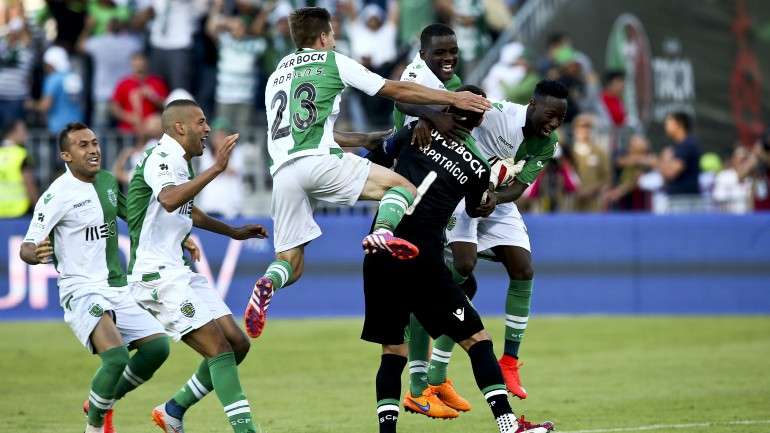Todos correram para o capitão Rui Patrício assim que Salvador Agra atirou para fora o último penálti. O Sporting tinha acabado de garantir, sete anos depois, a conquista da Taça de Portugal