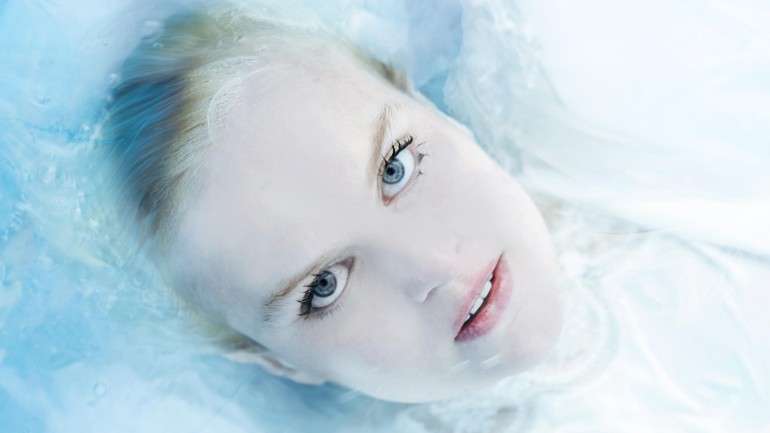 Da Islândia para Espinho, a voz única de Ólöf Arnalds vai poder ouvir-se este sábado