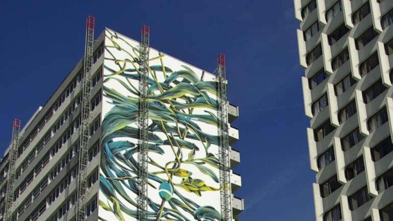 No ano passado, Pantónio pintou, também em Paris, aquele que foi apresentado como "o mural mais alto da Europa"