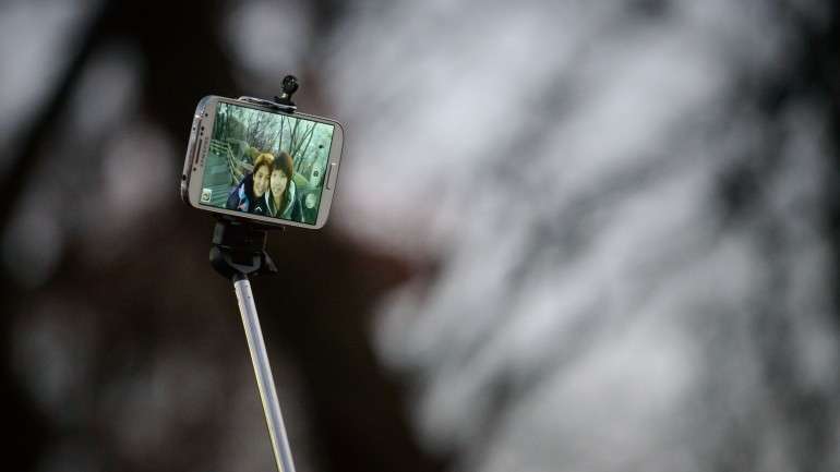 A investigação teve por base fotografias e vídeos de 130 alunos universitários