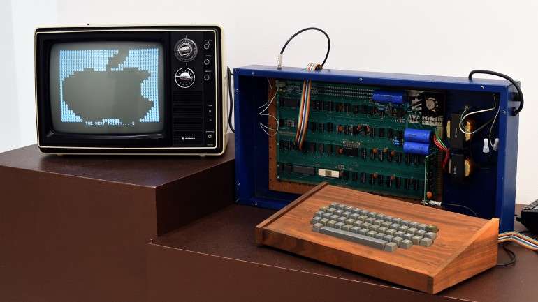 O modelo é bastante raro já que só foram produzidos 200 exemplares do Apple-1