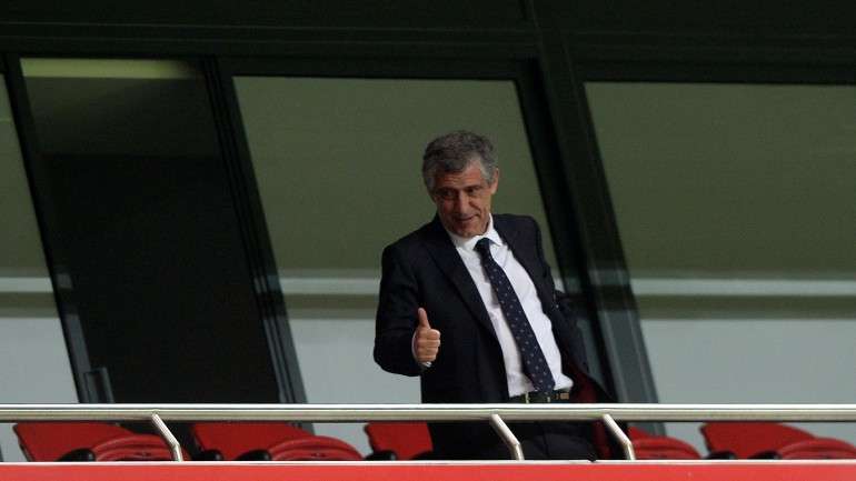 O selecionador nacional alertou que Portugal ainda não garantiu o apuramento para o Europeu do próximo ano
