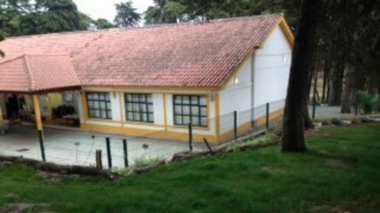Há três anos, os pais investiram na reabilitação da escola para impedir o seu encerramento